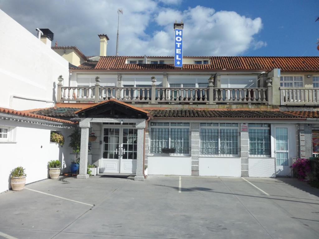 Avenida Baiona Sabaris